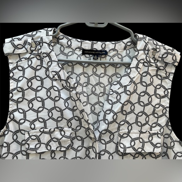 Black and White Sleeveless Geometrical Lightweight Women's Top Size XL - Picture 3 of 6